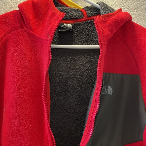 Boys North Face Sherpa Lined Fleece Jacket - Picture 5 of 5